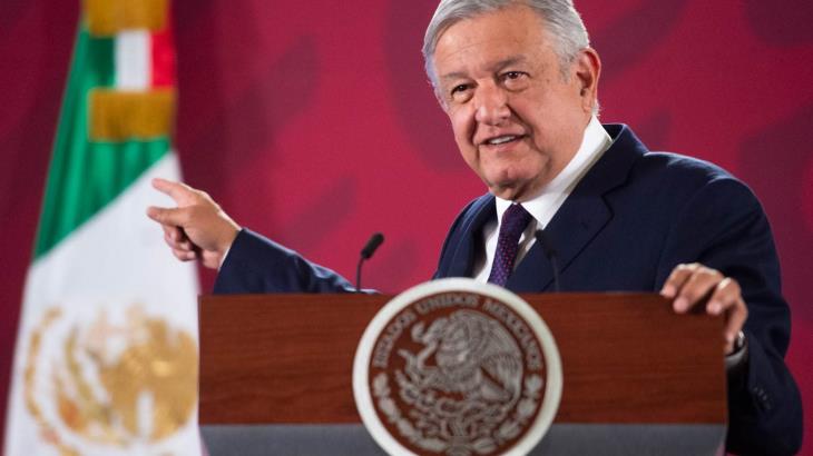 Mañaneras podrían ampliarse a los fines de semana para responder críticas, advierte AMLO Mañaneras podrían ampliarse a los fines de semana para responder críticas, advierte AMLO