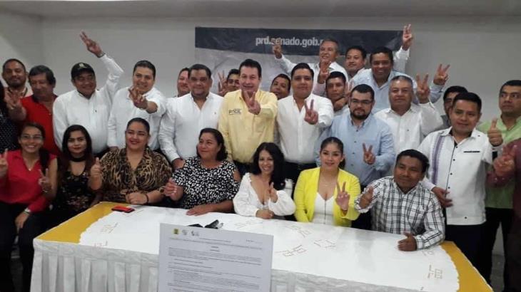 Anuncian legisladores del PRD reactivación de la resistencia civil en Tabasco... sin aval de dirigencia estatal Anuncian legisladores del PRD reactivación de la resistencia civil en Tabasco... sin aval de dirigencia estatal