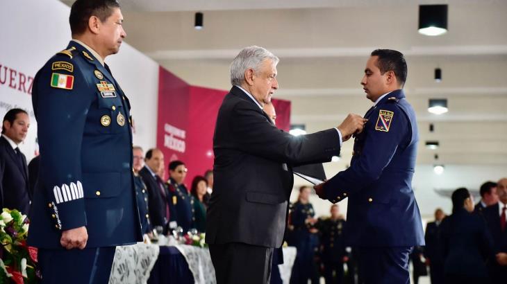 Fue una bendición cancelar la construcción del aeropuerto de Texcoco: AMLO Fue una bendición cancelar la construcción del aeropuerto de Texcoco: AMLO
