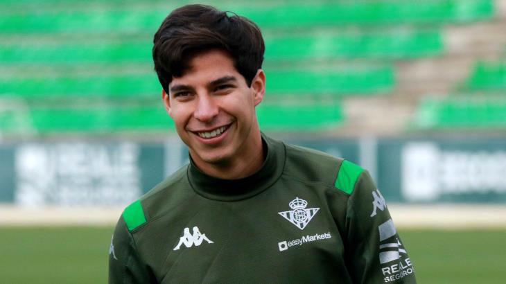 Si Lainez hubiera elegido al Ajax, ya estaría en el Barcelona: de Boer Si Lainez hubiera elegido al Ajax, ya estaría en el Barcelona: de Boer