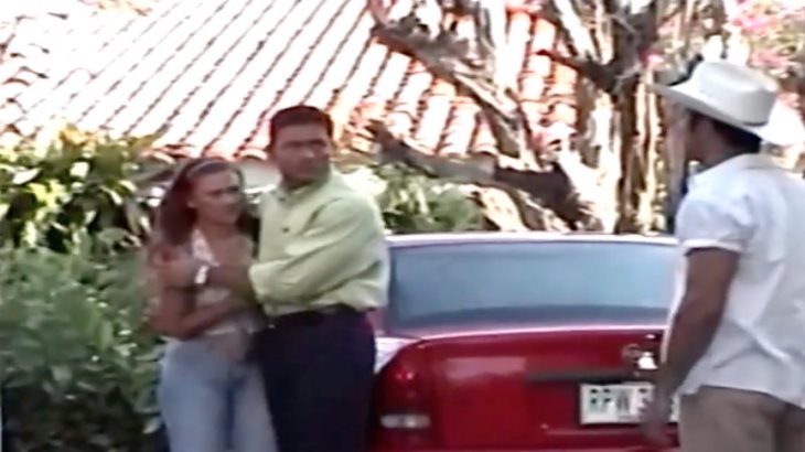 Colunga llega a los 54 y así fue cuando grabó Abrazame muy fuerte en Villahermosa Colunga llega a los 54 y así fue cuando grabó Abrazame muy fuerte en Villahermosa