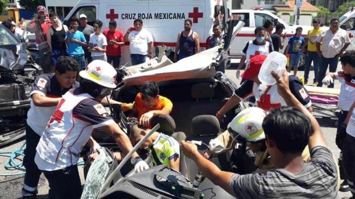 Fuerte accidente en Río Viejo deja como saldo cuatro heridos Fuerte accidente en Río Viejo deja como saldo cuatro heridos