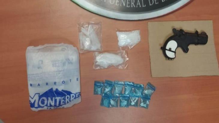 Detienen a presunto distribuidor de drogas en Ruiz Cortines Detienen a presunto distribuidor de drogas en Ruiz Cortines