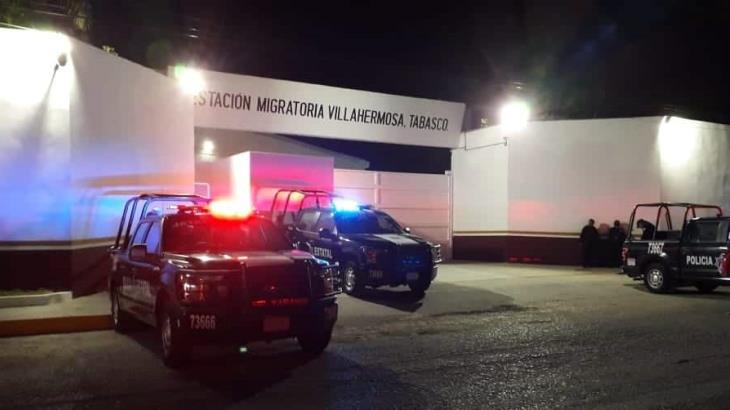 Se amotinan centroamericanos en estación migratoria; acusan malos tratos Se amotinan centroamericanos en estación migratoria; acusan malos tratos