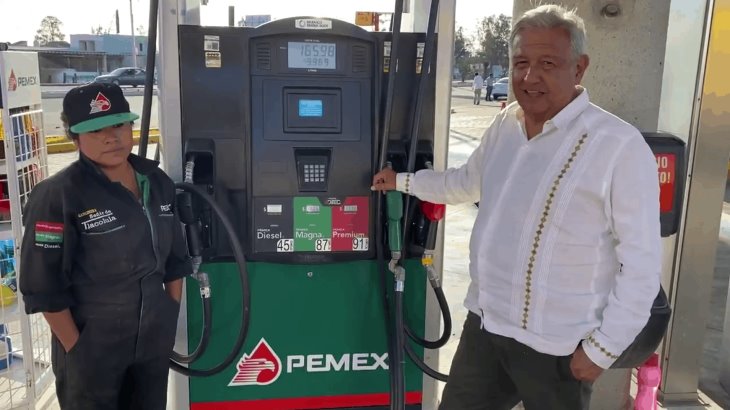 Baja en precios de gasolinas ´ayuda a que no se sienta tanto la crisis´ por el coronavirus, señala presidente Baja en precios de gasolinas ´ayuda a que no se sienta tanto la crisis´ por el coronavirus, señala presidente