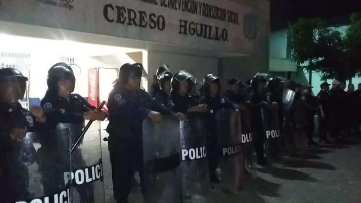 Decomisan marihuana y armas punzocortantes en CERESO de Huimanguillo Decomisan marihuana y armas punzocortantes en CERESO de Huimanguillo