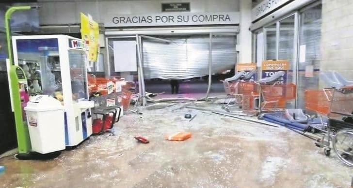 Saquean tienda de autoservicio en EDOMEX en medio de la crisis por el coronavirus Saquean tienda de autoservicio en EDOMEX en medio de la crisis por el coronavirus
