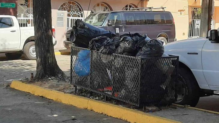 Denuncian habitantes de Lindavista que camión de la basura no pasó el miércoles Denuncian habitantes de Lindavista que camión de la basura no pasó el miércoles