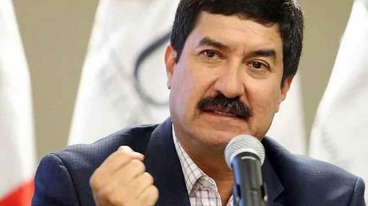 Por Covid-19, gobernador de Chihuahua recortará su sueldo y el de su gabinete al 50% Por Covid-19, gobernador de Chihuahua recortará su sueldo y el de su gabinete al 50%