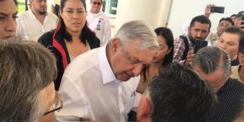 El que llegue a verlo al aeropuerto es porque lo mandaron sus adversarios, advierte Obrador