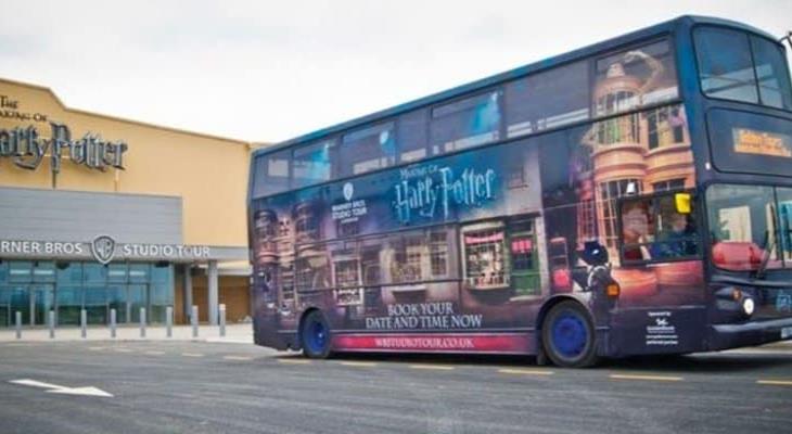 Autobuses de Harry Potter transportan gratis a personal médico de Londres que combate Covid-19 Autobuses de Harry Potter transportan gratis a personal médico de Londres que combate Covid-19