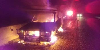 Se incendia camioneta en la Villahermosa-Frontera