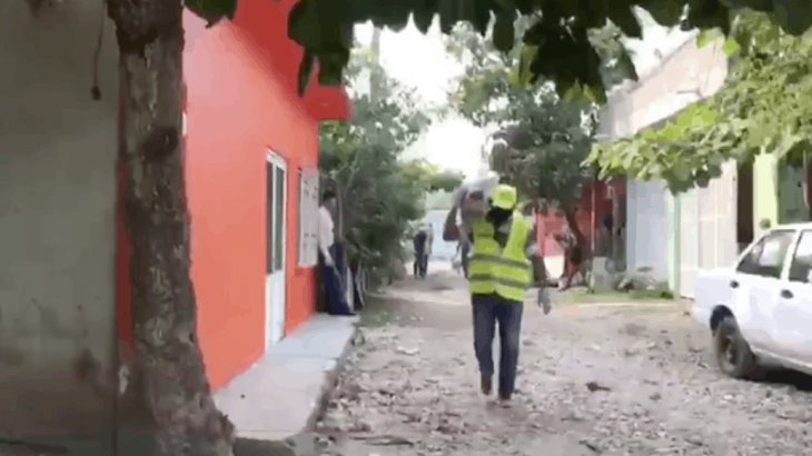 Reporta Gobierno entrega de 7 mil paquetes más de apoyo alimentario en zonas marginadas de Jalpa y Tenosique Reporta Gobierno entrega de 7 mil paquetes más de apoyo alimentario en zonas marginadas de Jalpa y Tenosique