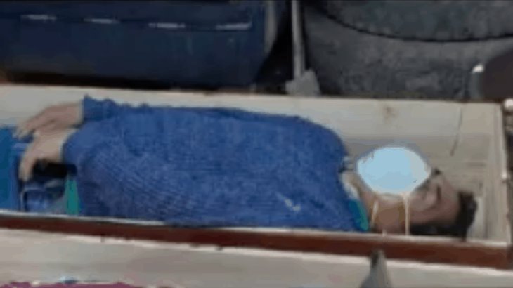 Alcalde en Perú finge estar muerto para no ser detenido por violar confinamiento Alcalde en Perú finge estar muerto para no ser detenido por violar confinamiento