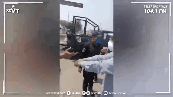 Demandan diputados perredistas investigar y separar del cargo a policías que arrestaron a Carlos Mario Ramos Demandan diputados perredistas investigar y separar del cargo a policías que arrestaron a Carlos Mario Ramos