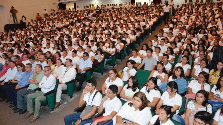 Denuncian alumnos de posgrado que UJAT canceló becas CONACYT Denuncian alumnos de posgrado que UJAT canceló becas CONACYT