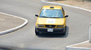 Difieren socios de la Unión de Taxis Amarillos con su dirigencia que rechaza el Hoy No circula