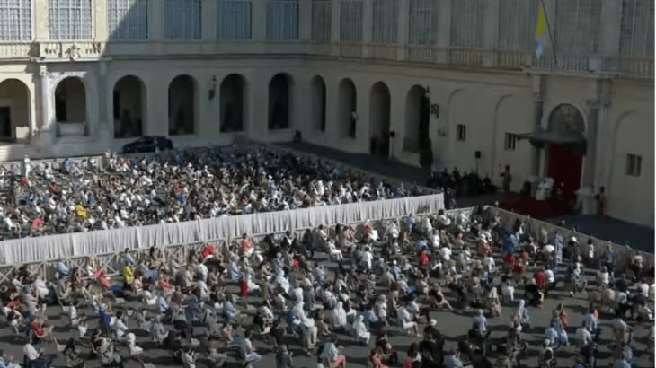 Papa Francisco critica a quien busca sacar ventaja del Covid-19 y las vacunas Papa Francisco critica a quien busca sacar ventaja del Covid-19 y las vacunas