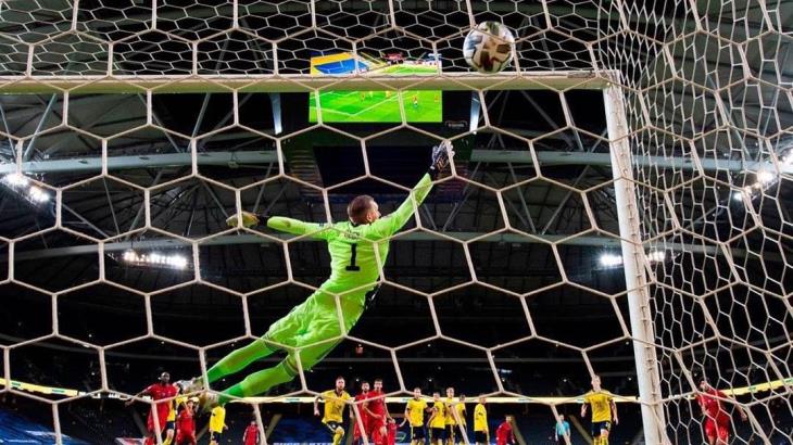 Messi y CR7, siguen en la cima del FIFA 21 Messi y CR7, siguen en la cima del FIFA 21