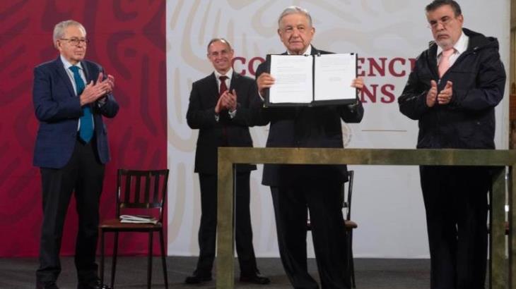 Explica AMLO qué lo llevó a presentar solicitud de consulta contra expresidentes Explica AMLO qué lo llevó a presentar solicitud de consulta contra expresidentes