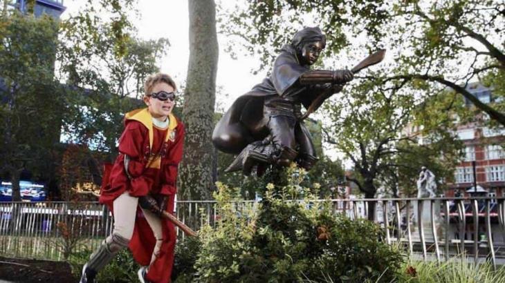 ¡Harry Potter tiene estatua! ¡Harry Potter tiene estatua!
