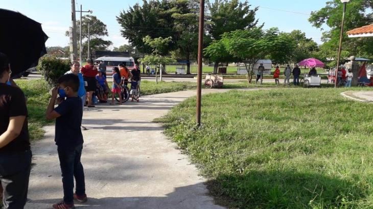 Advierten habitantes de Bosques de Saloya con cerrar vialidades el próximo lunes, si no son censados Advierten habitantes de Bosques de Saloya con cerrar vialidades el próximo lunes, si no son censados