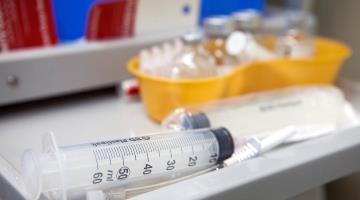 Alerta Cofepris por venta ilegal de medicamentos y vacuna contra la influenza
