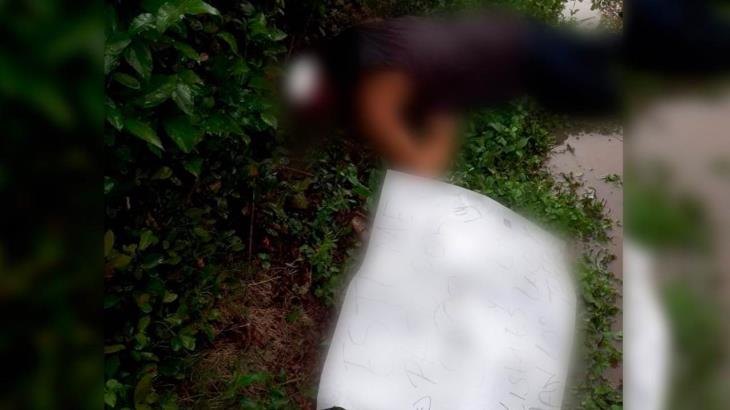 Ejecutan a hombre en Cárdenas... y le dejan "narcomensaje" Ejecutan a hombre en Cárdenas... y le dejan "narcomensaje"