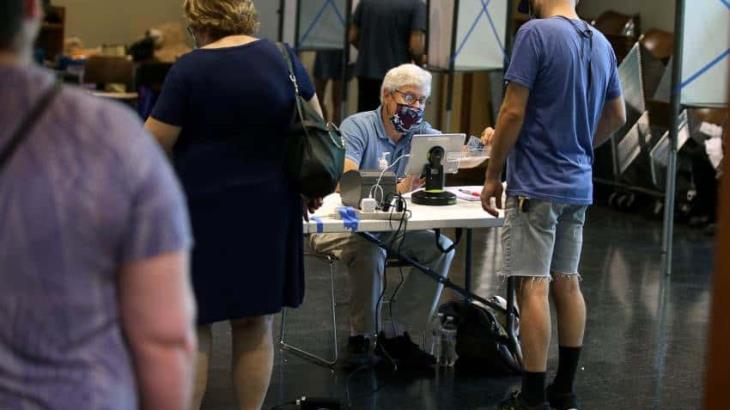 Reportan en EU contagios de Covid-19 en trabajadores electorales tras comicios presidenciales Reportan en EU contagios de Covid-19 en trabajadores electorales tras comicios presidenciales