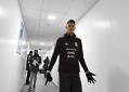 Macías debe demostrar con goles a quienes lo critican: Conejo