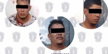 Detienen a tres sujetos señalados como responsables de narcomenudeo en Villahermosa 