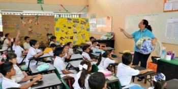 Llama AMLO a reabrir escuelas en donde hay semáforo epidemiológico verde