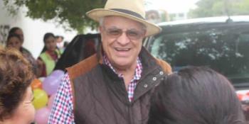Evalúan retirar ventilador al Padre Rubén; su estado de salud sigue grave pero estable