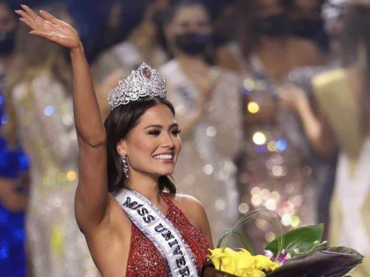 Felicita AMLO a Andrea Meza tras coronarse Miss Universo 2021 Felicita AMLO a Andrea Meza tras coronarse Miss Universo 2021