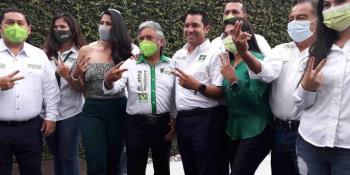 Desmiente Feliciano Wong Ortiz que vaya a declinar a favor de Andrés Granier 