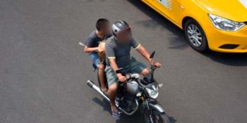 Advierte PEC que ya no tolerará a acompañantes de motociclistas... sin casco