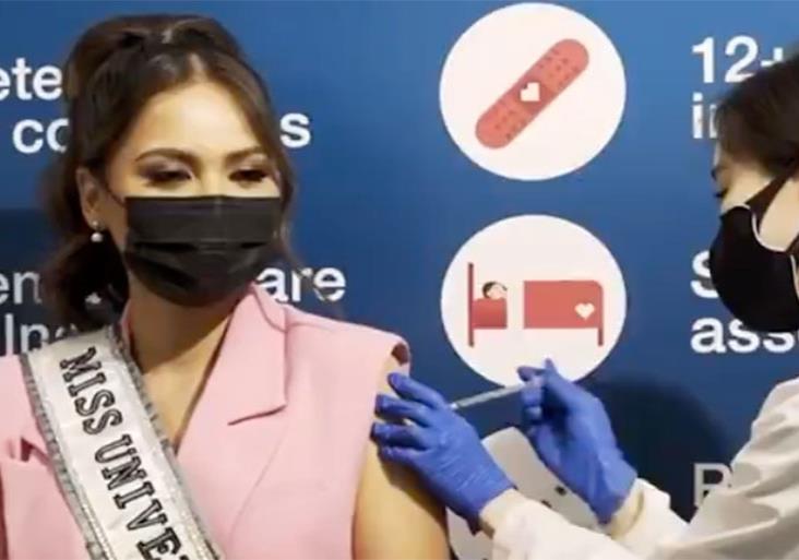 La Miss Universo, Andrea Meza, se vacuna contra el COVID-19 La Miss Universo, Andrea Meza, se vacuna contra el COVID-19
