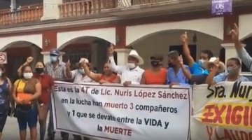 Extrabajadores de Jalpa regresan a protestar en alcaldía para exigir pago de laudos