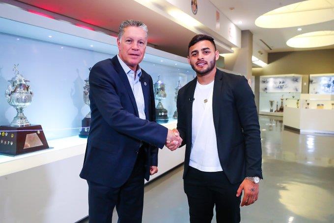 Alexis Vega renueva contrato con Chivas hasta 2024 Alexis Vega renueva contrato con Chivas hasta 2024