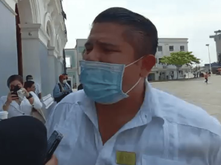 El PRD está derrotado pero busca bandera política, asegura diputado Jesús Hernández El PRD está derrotado pero busca bandera política, asegura diputado Jesús Hernández