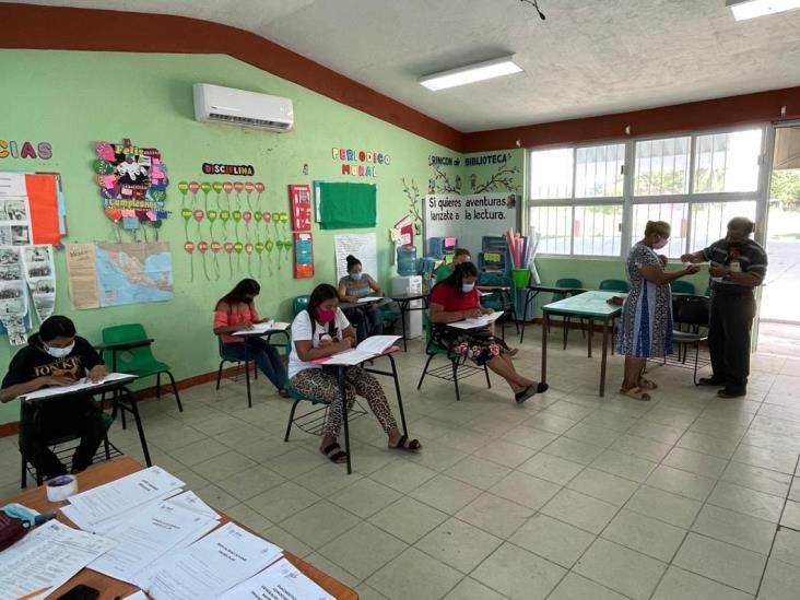 11 mil 197 mujeres, en su mayoría madres de familia, reciben educación básica en el IEAT 11 mil 197 mujeres, en su mayoría madres de familia, reciben educación básica en el IEAT