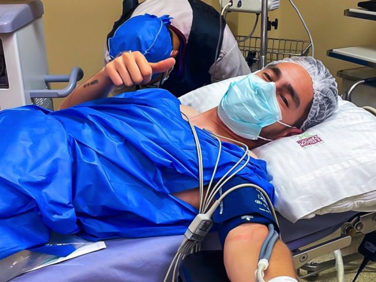 “Canelo” Angulo sale exitosamente de la operación tras fractura de peroné “Canelo” Angulo sale exitosamente de la operación tras fractura de peroné