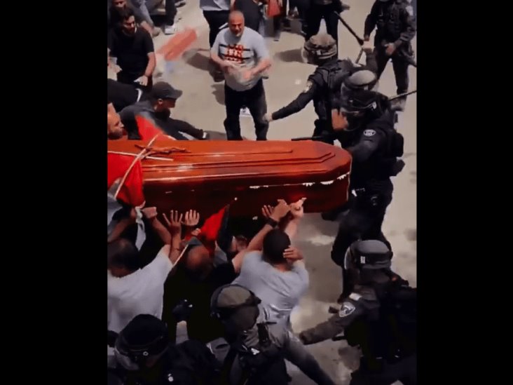 |VIDEO|Policía israelí ataca procesión fúnebre de la periodista Shireen Abu Akleh, en Jerusalén |VIDEO|Policía israelí ataca procesión fúnebre de la periodista Shireen Abu Akleh, en Jerusalén
