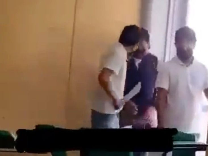 Con un machete, alumno de secundaria agrede a compañero en Morelos Con un machete, alumno de secundaria agrede a compañero en Morelos