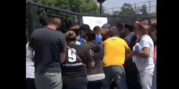 Aficionados generan disturbios en Estadio Azteca para obtener boletos de semifinales