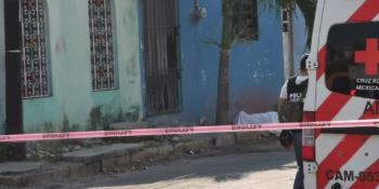 Sujeto termina con vida de mujer a puñaladas, en Ciudad del Carmen