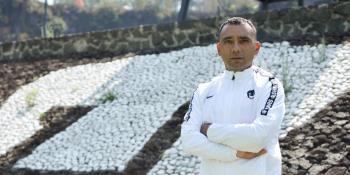 Presentan a Carlos Cariño como técnico de Pumas Tabasco